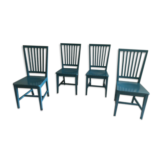 Chaises en bois bleu