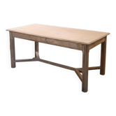 Farm table