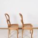 Paire de chaises cannées, en bois