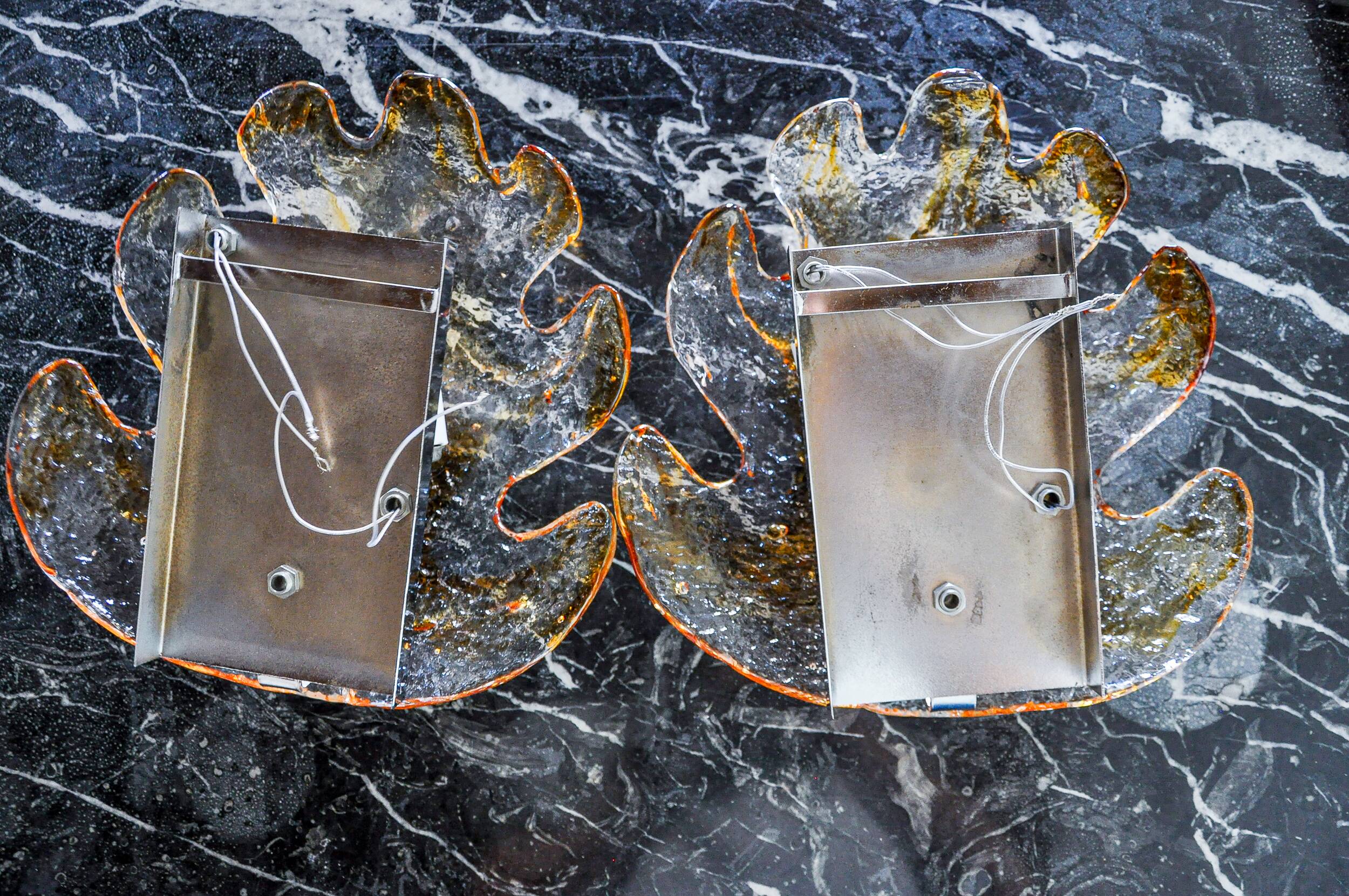 Pair of "leaf" wall lights by Murano Mazzega in orange frosted glass Italy 1970