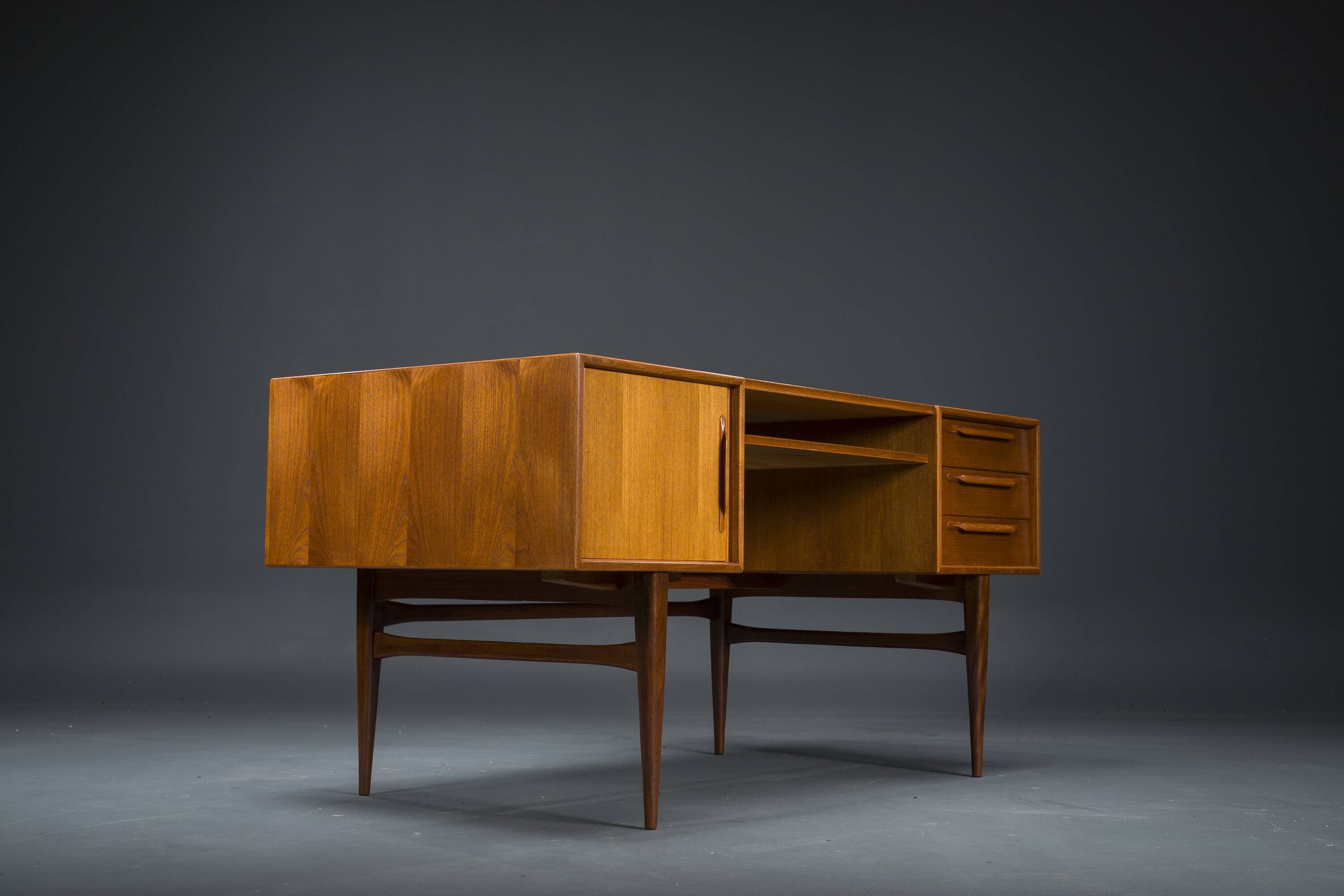 Bureau modèle Rt200 par Heinrich Riestenpatt années 1960