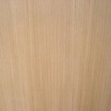 Porte-manteau mural en bois massif avec étagère