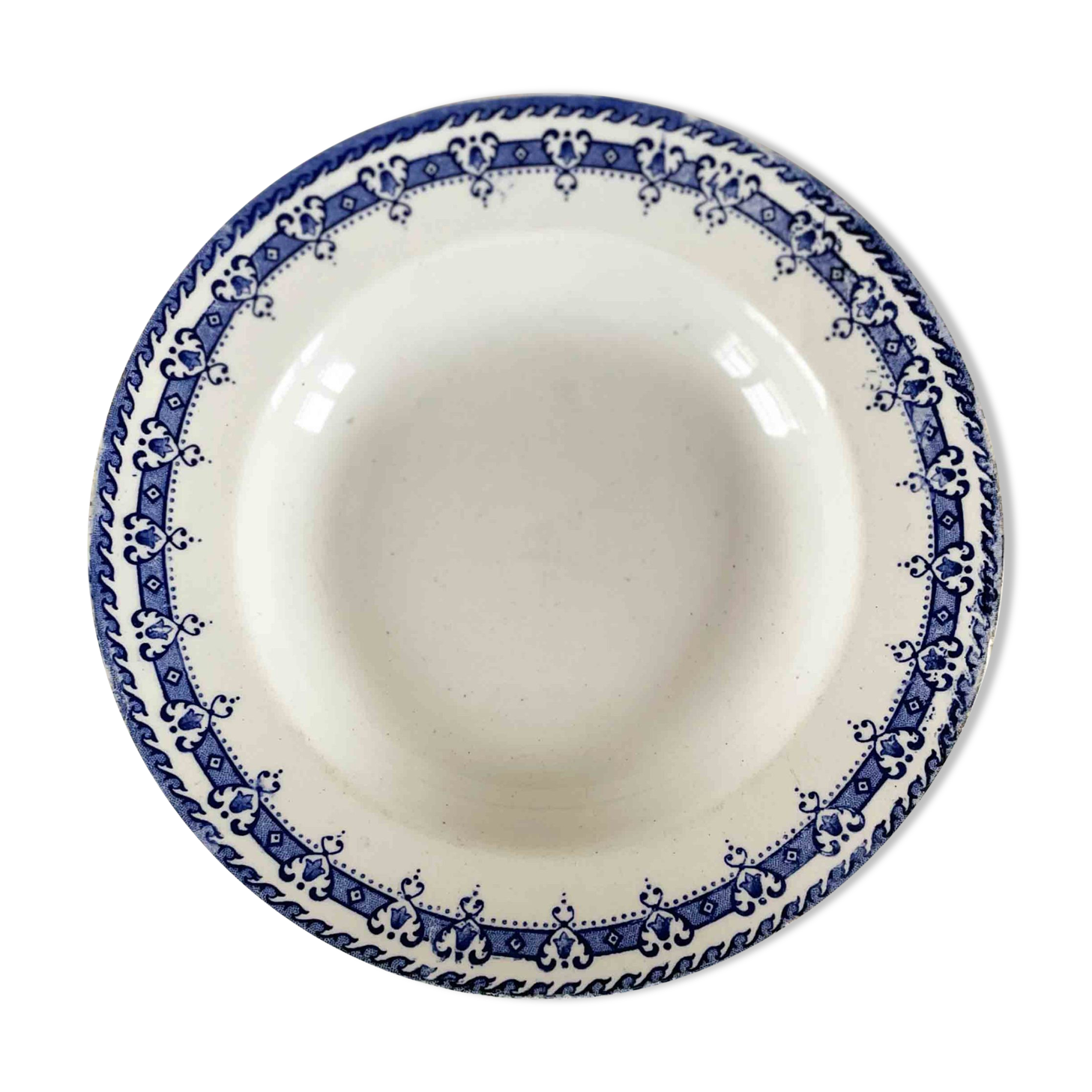 Hollow Plate, Iron Earth, Orchies Moulin des Loups earthenware