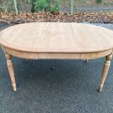Renovated Louis Philippe round extendable dining table from the 19th century, 210cm.