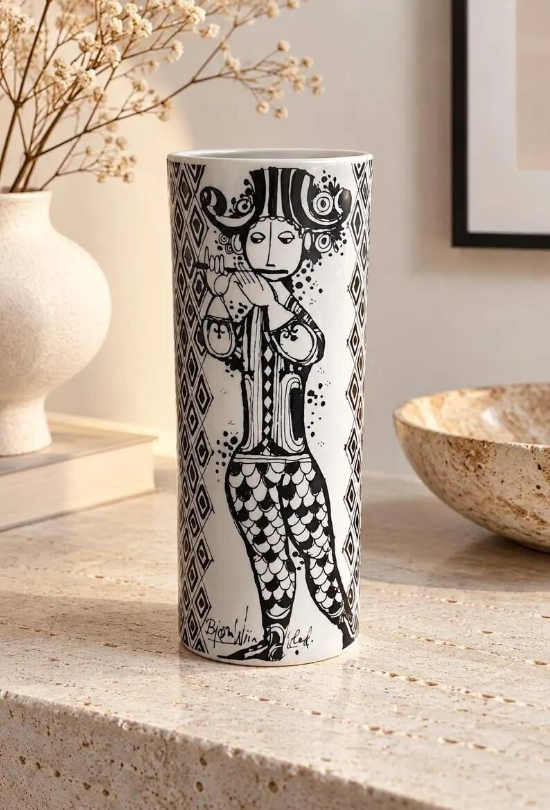 Vintage Rosenthal Studio-Line vase by Bjørn Wiinblad Model "Duet" (Flute Player and Drummer), Mid-Century German porcelain, signed