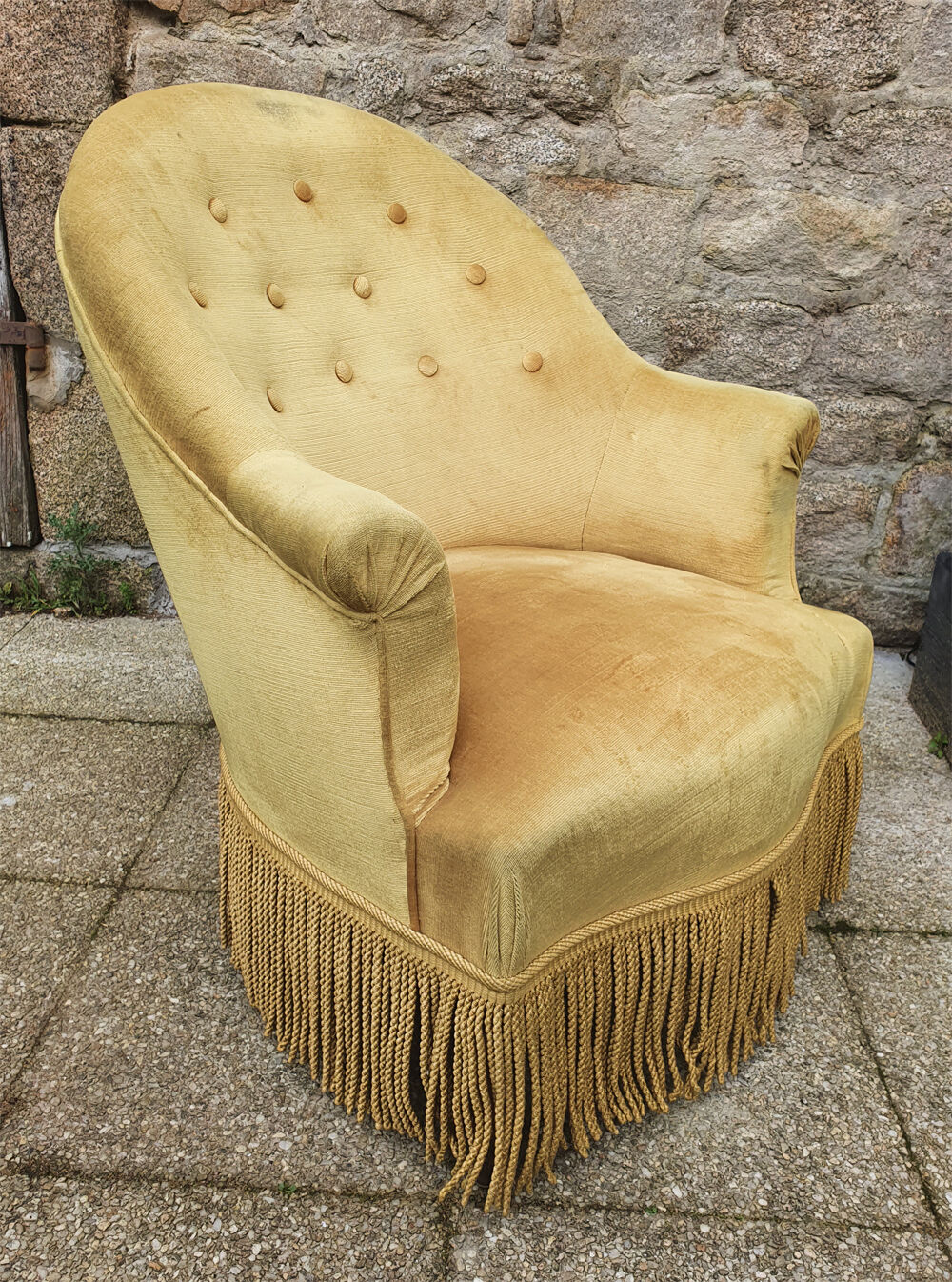 Fauteuil crapaud Style Napoléon III ocre jaune vintage, années 40