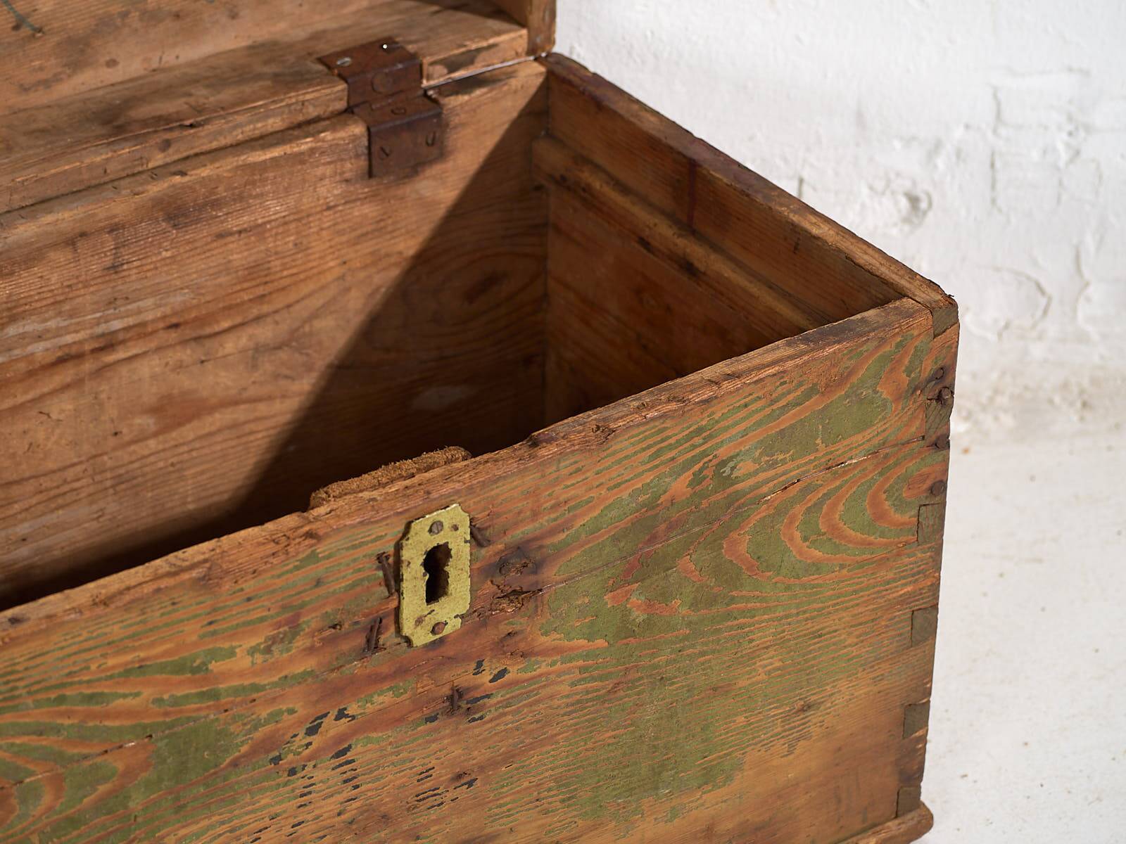 Antique storage chest (c.1920) #1