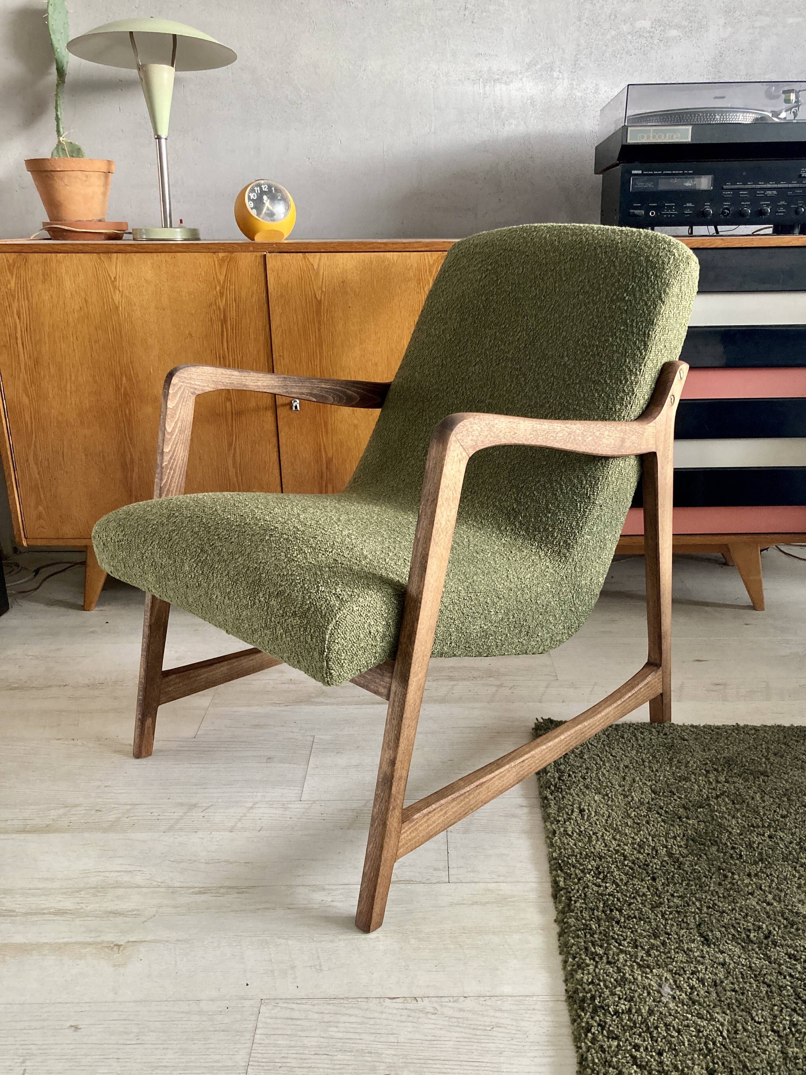 Original mid-century polish chair "type 364" from late 50s. Designed by Barbara Fenrych-Węcławska
