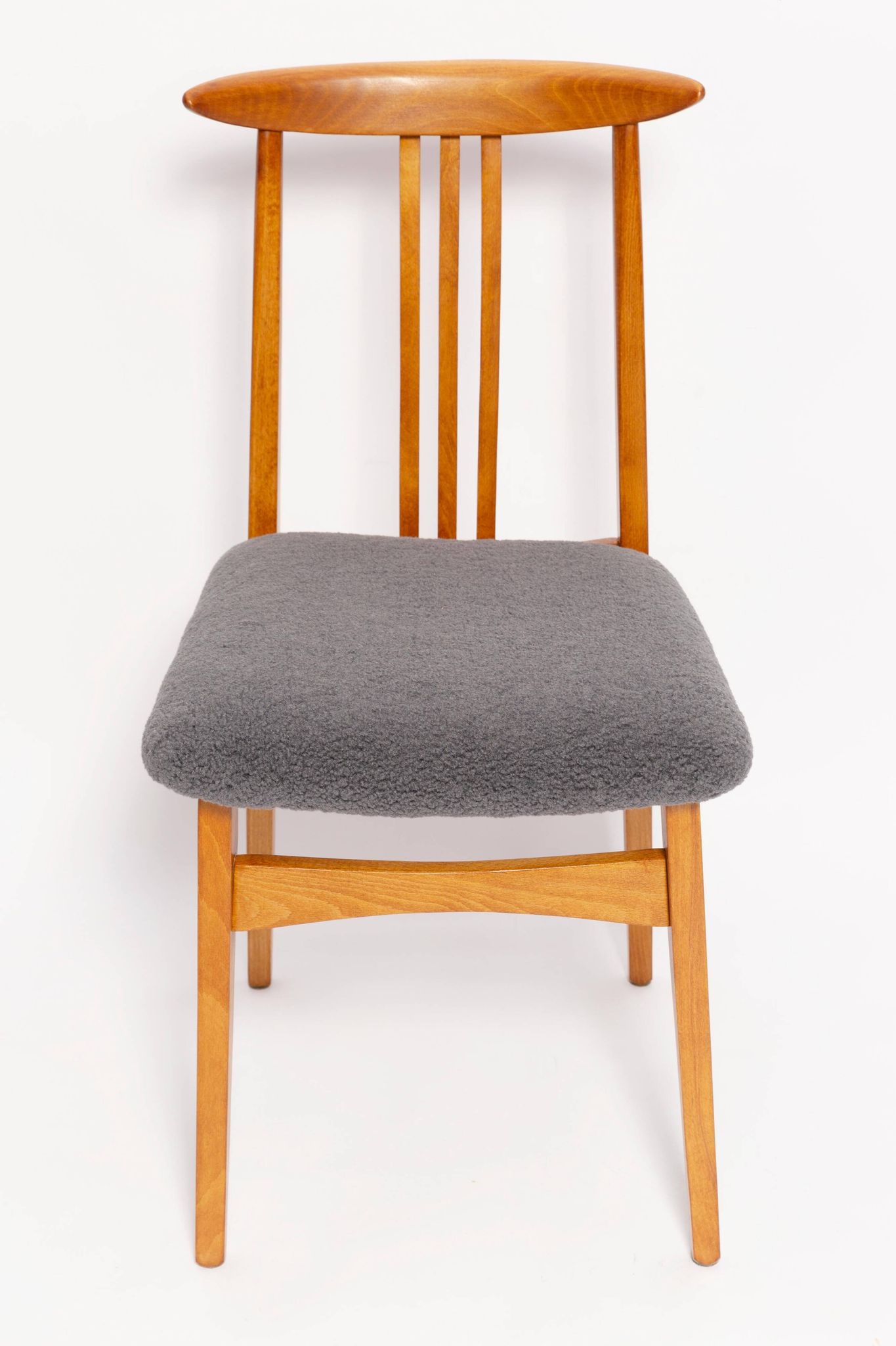 Mid-Century beech wood chair with grey boucle fabric, M. Zielinski, Europe, 1960.