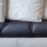 Canapé en cuir, canapé en cuir blanc Ligne Roset modèle Feng de Dider Gomez