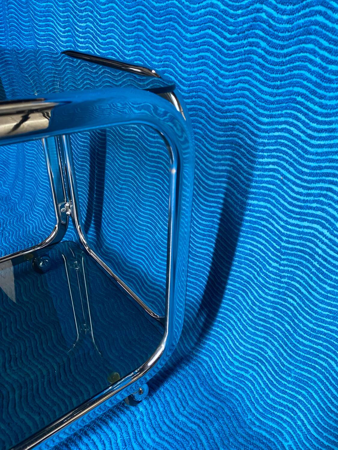 Vintage 1970 rectangular chrome oval profile rolling dessert trolley 2