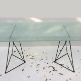 High table. 90s design.