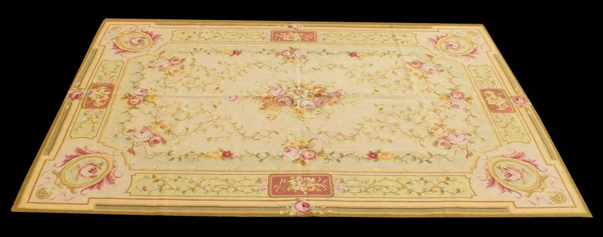 Handmade Aubusson style rug - 180 x 278 cm "Galerie Sardje"