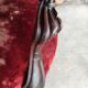 Fauteuil Louis XV en acajou et velours rouge