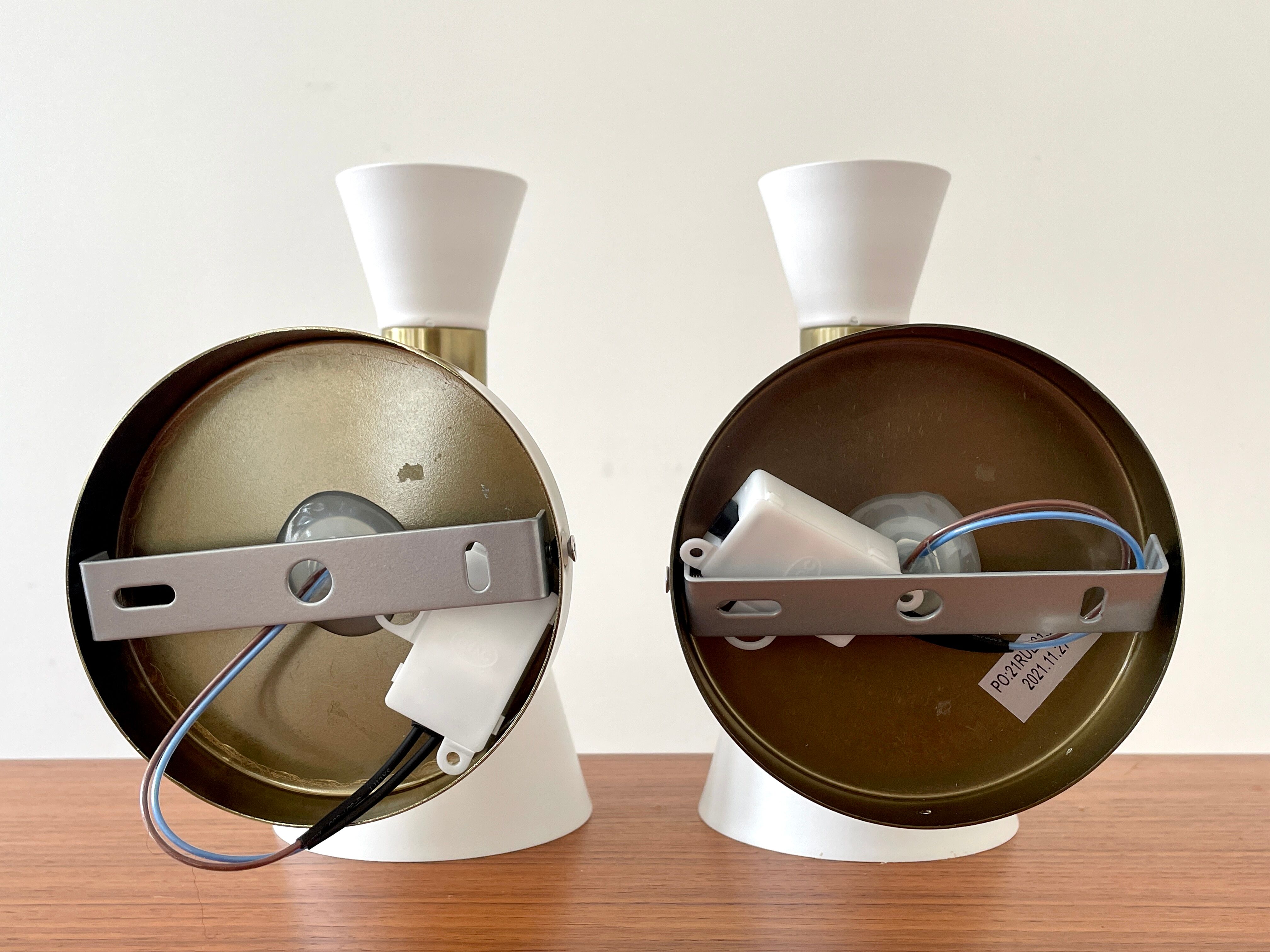 Pair of diabolo wall lamps