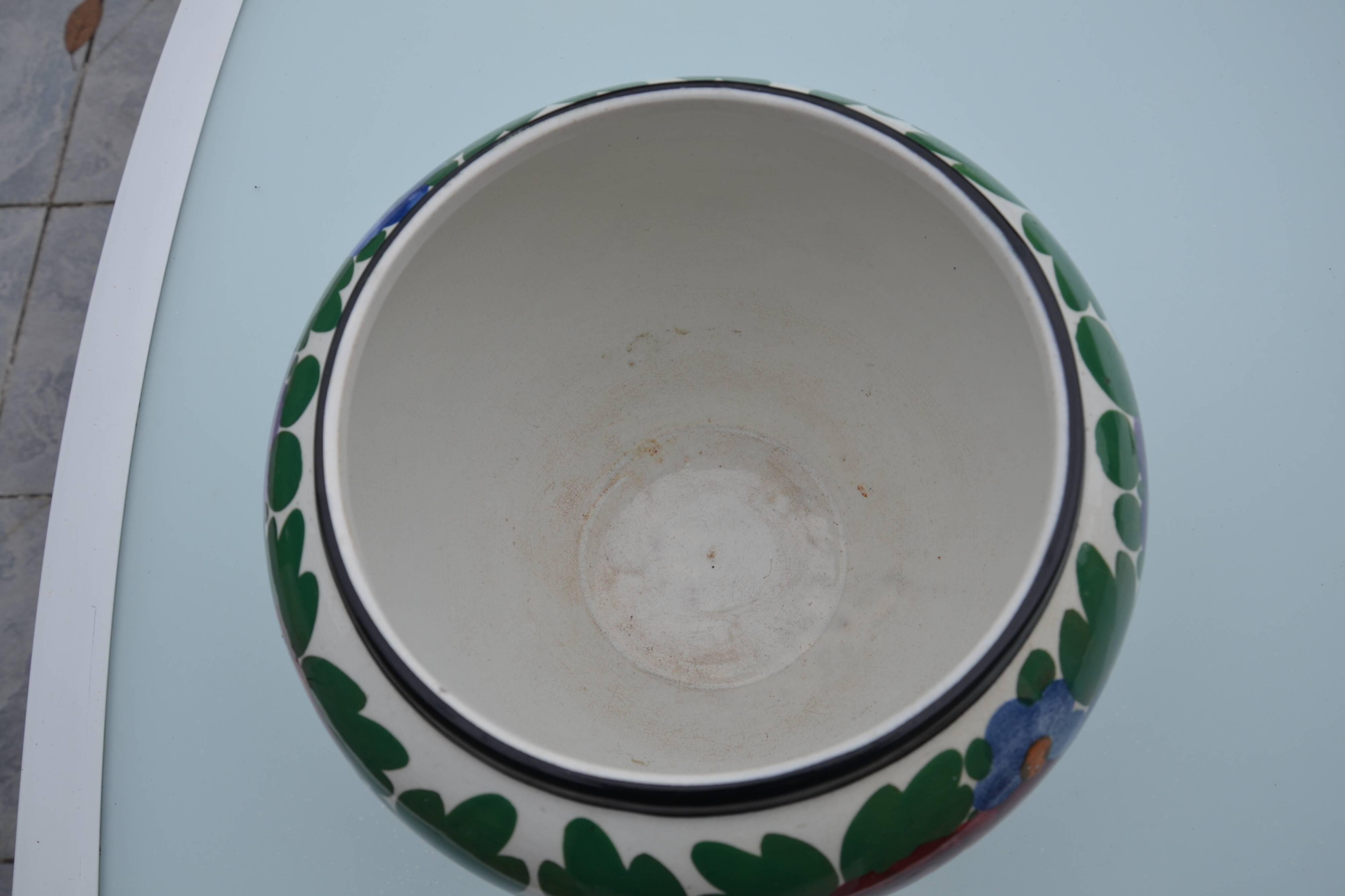 Moulin des loups ceramic flowerpot