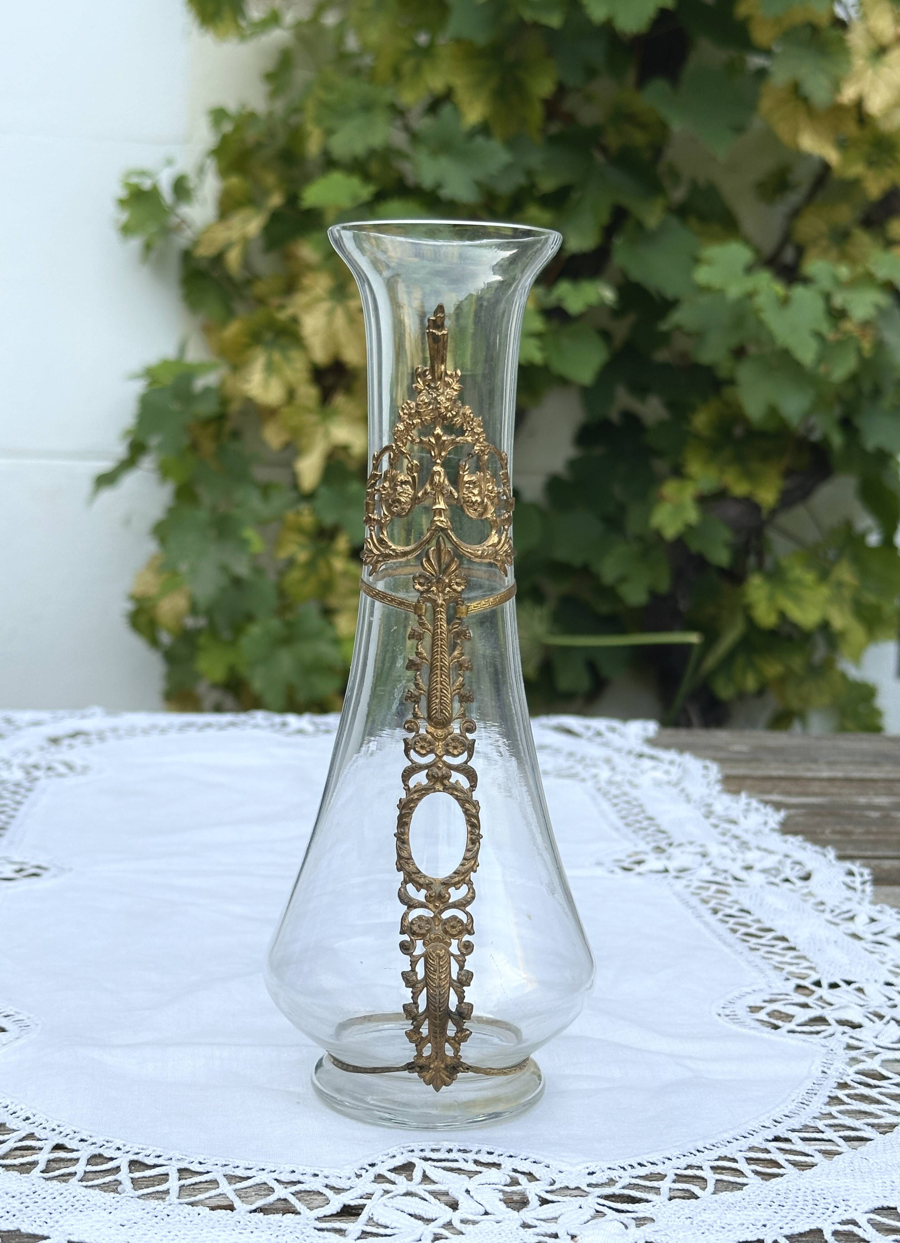 Antique Napoléon III vase in glass and gilded brass