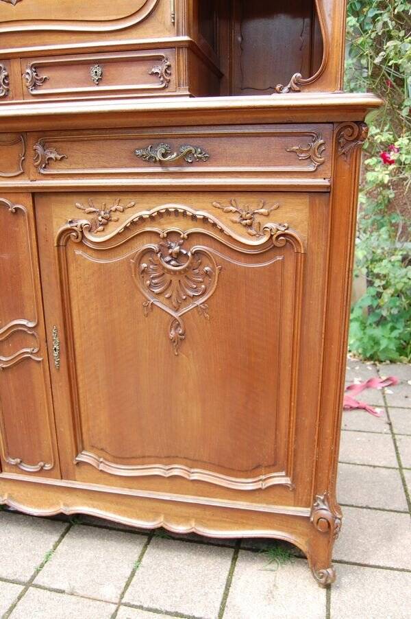 Buffet deux corps Napoléon III en noyer fin du 19e siècle