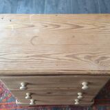 Commode en sapin