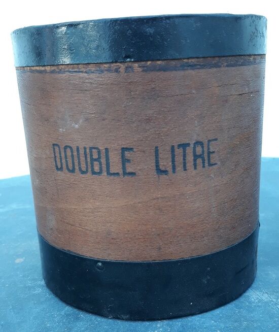 Old grain or cereal measures - called bushels - 1st half XXth