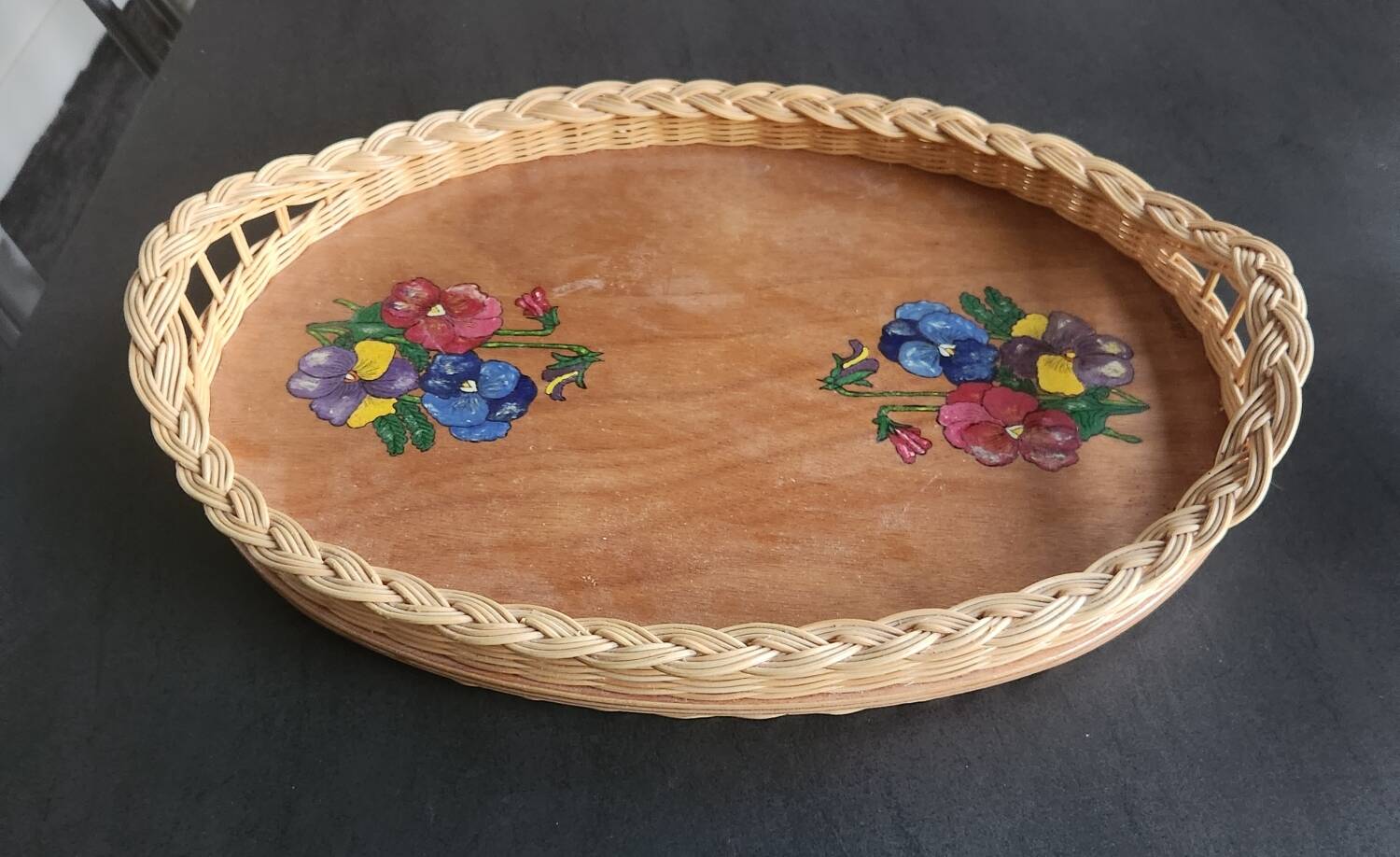 Wood and wicker tray: vintage