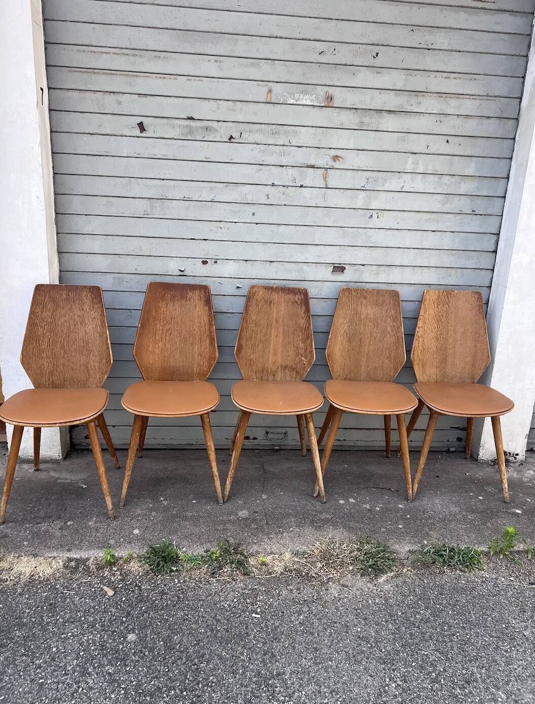 (Lot) 5 chaises vintage bois attribuées à Baumann (à restaurer)