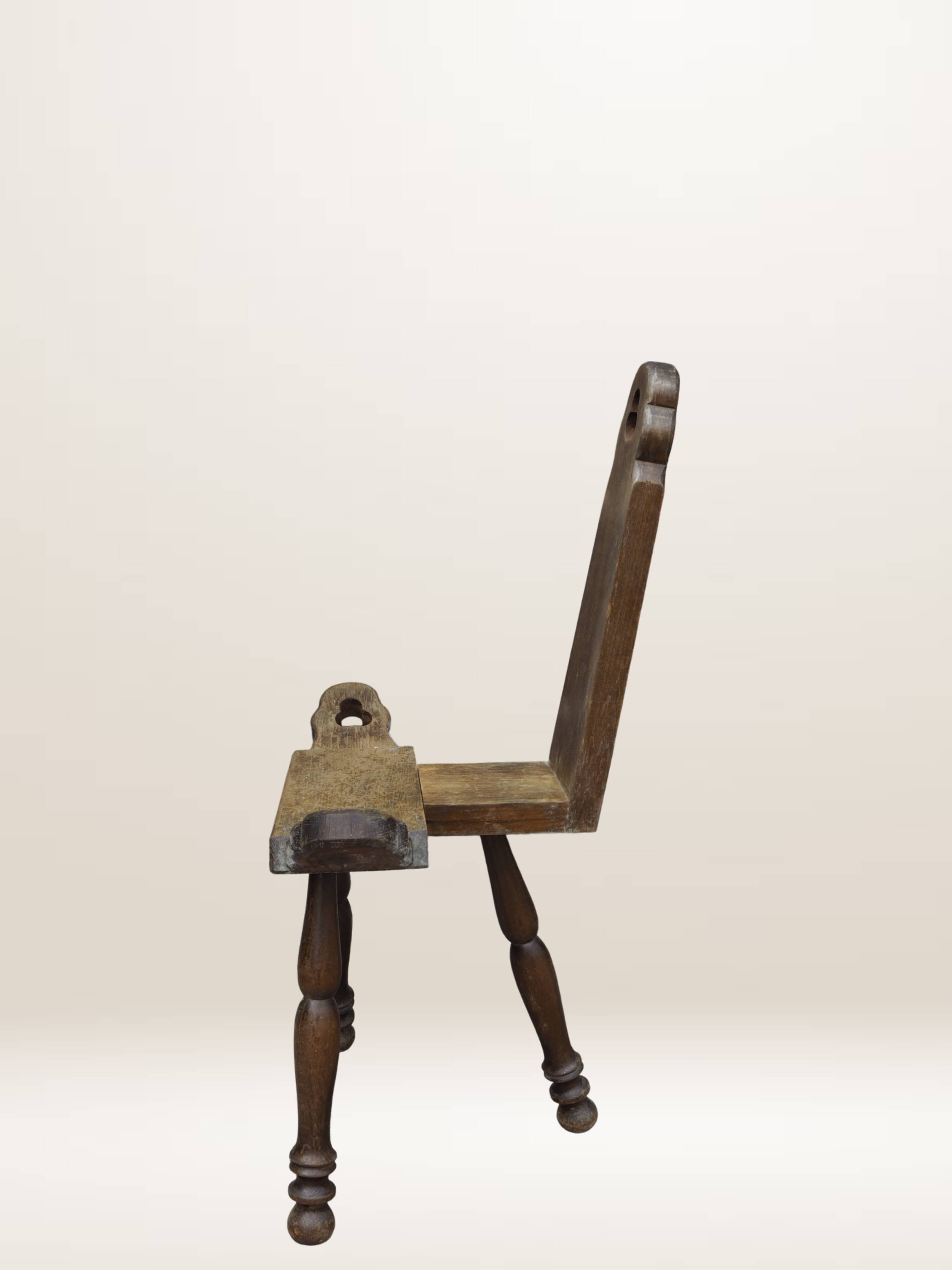 Tripod wooden farmhouse chair