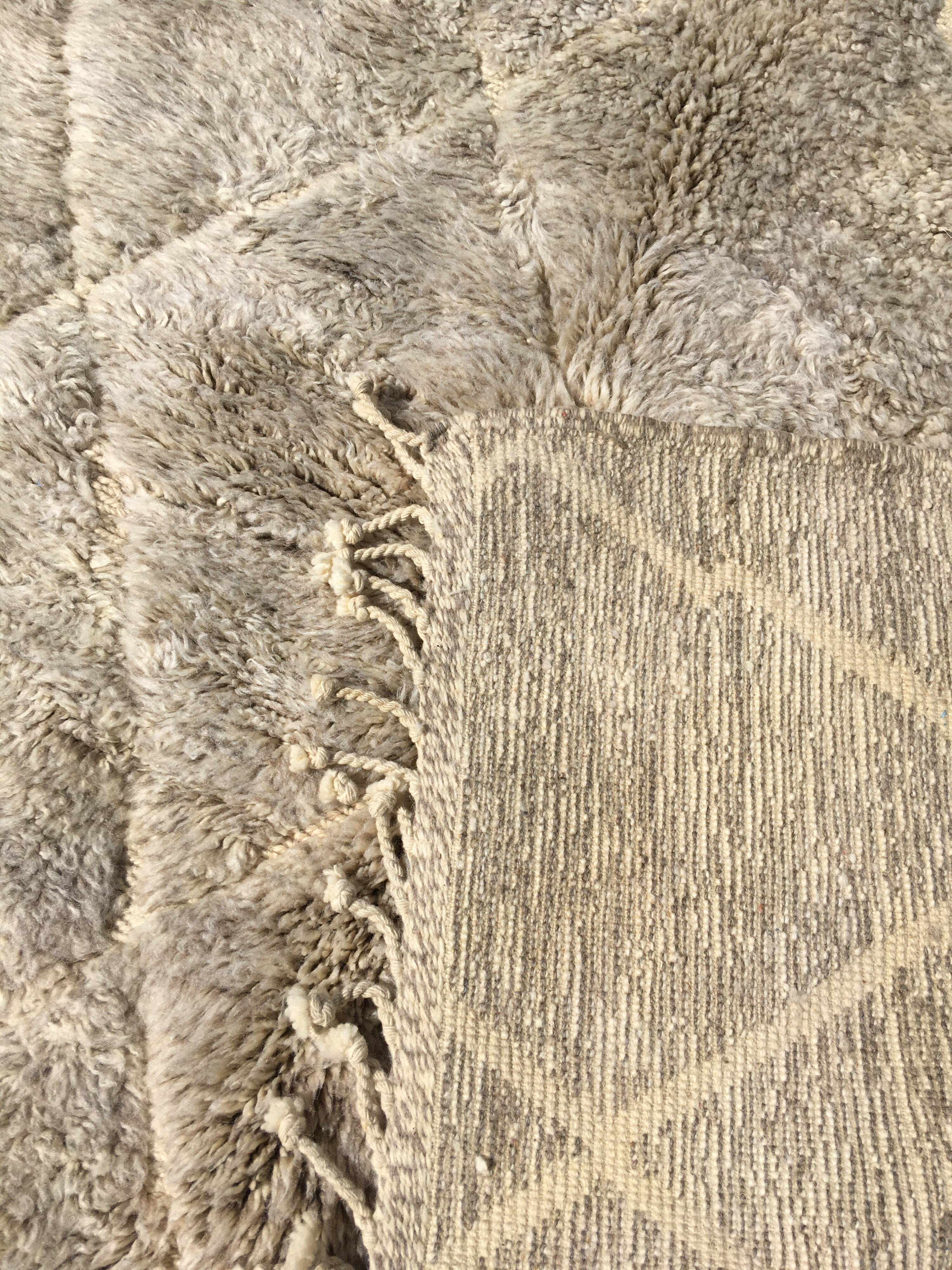 Exceptional Mrirt rug 310 x 210 cm