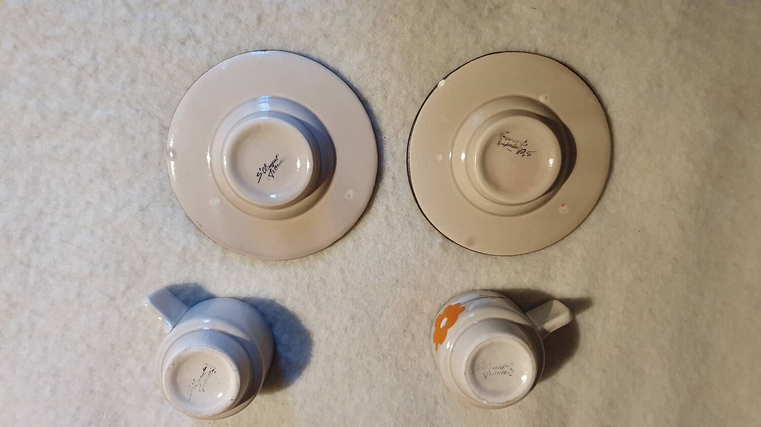 2 vintage ceramic cups and saucers
