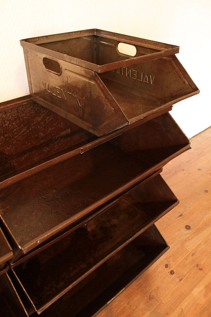 Set of 7 metal industrial lockers with spout "Valentini Lyon"