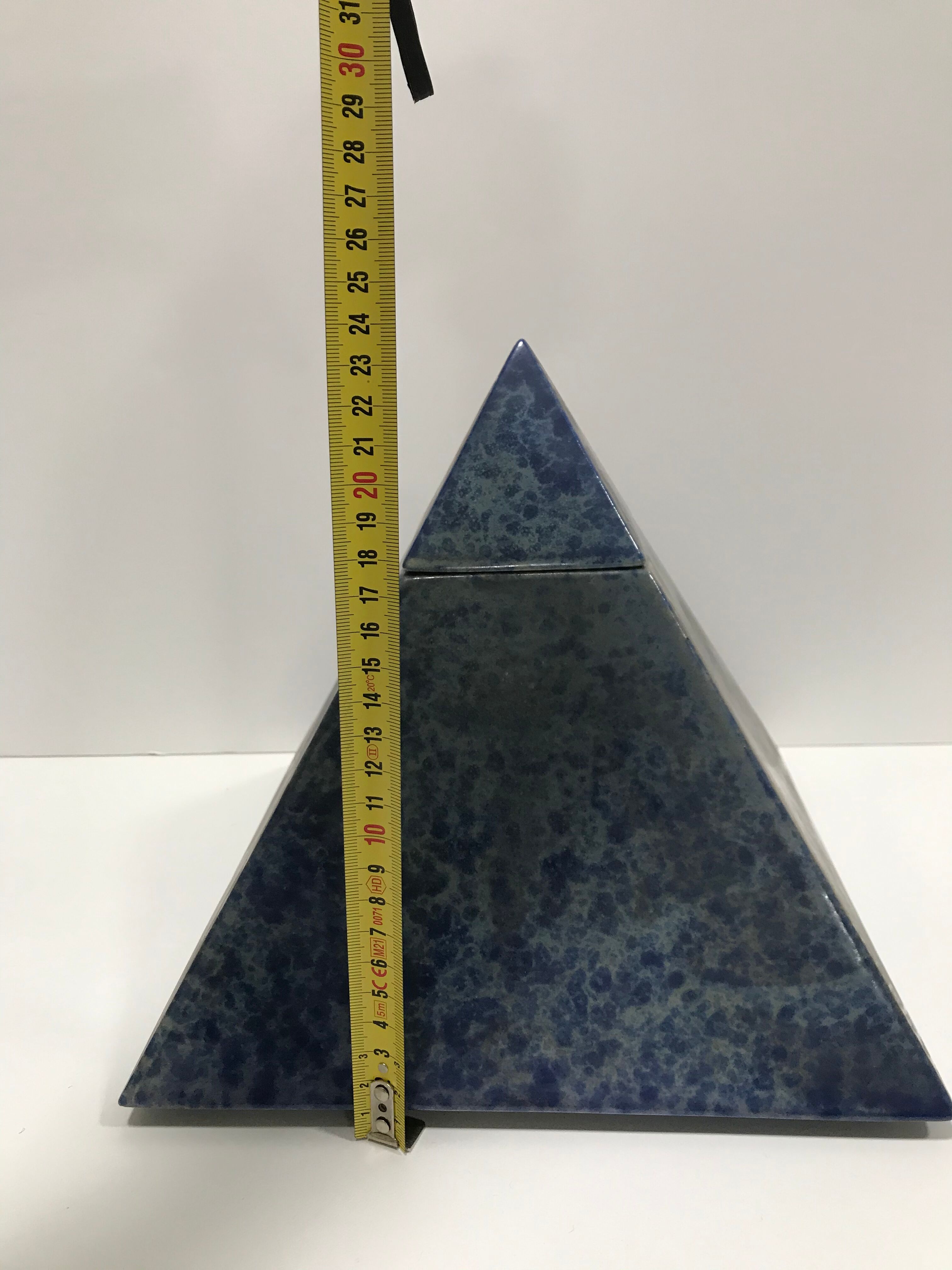 Pyramid-shaped ceramic covered box