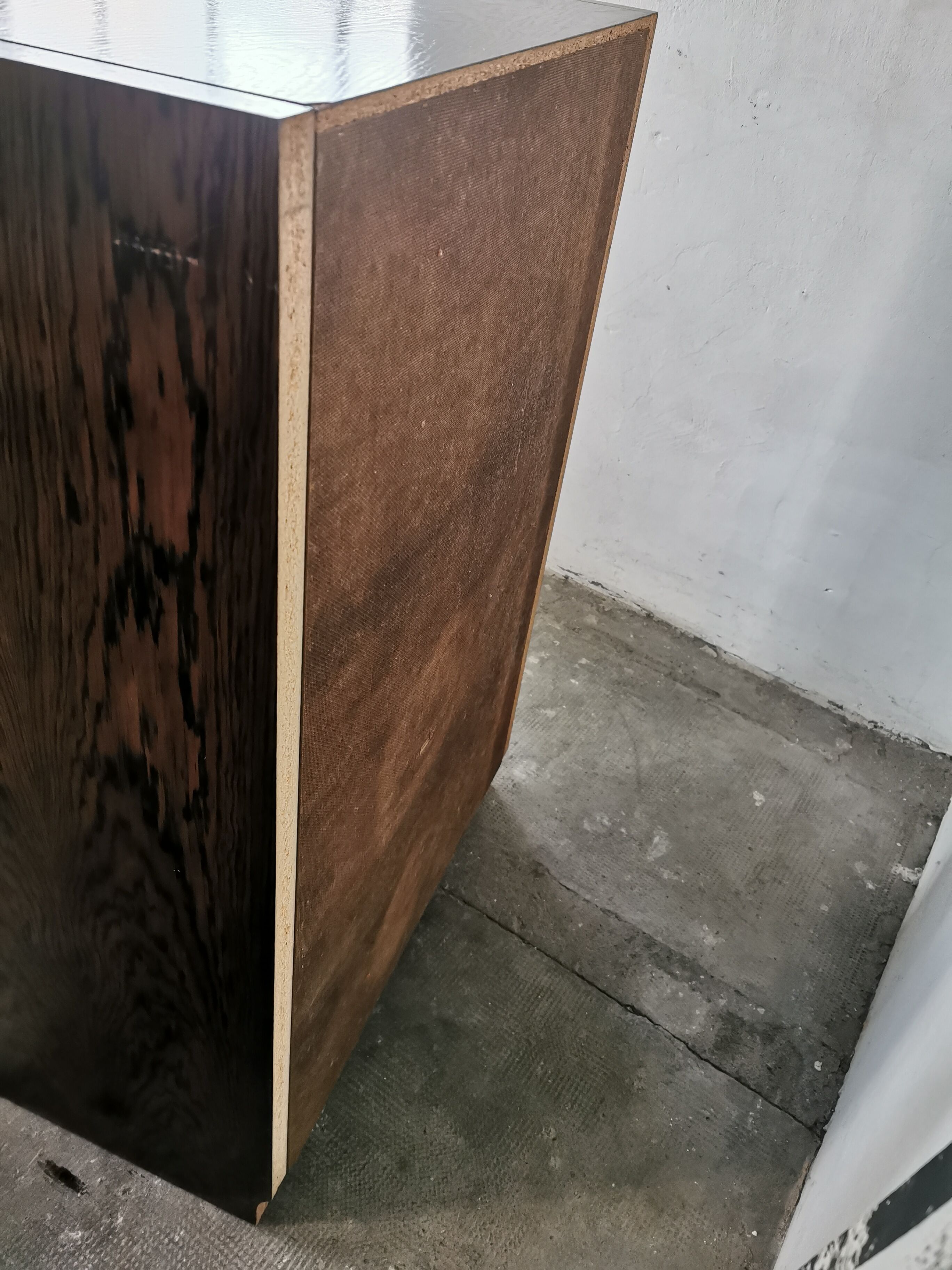 Weekly chest of drawers
