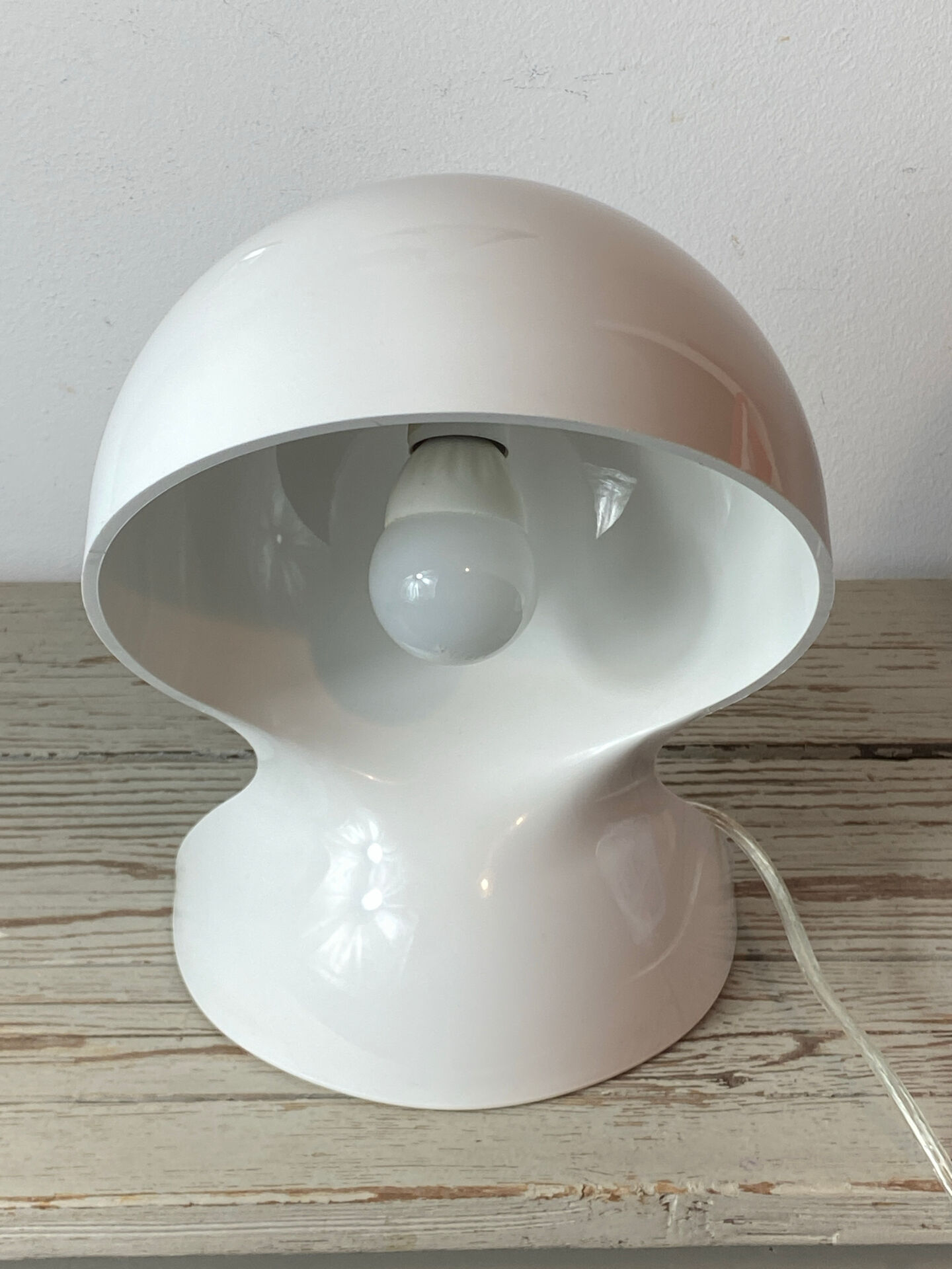 Dalu lamp by Artemide