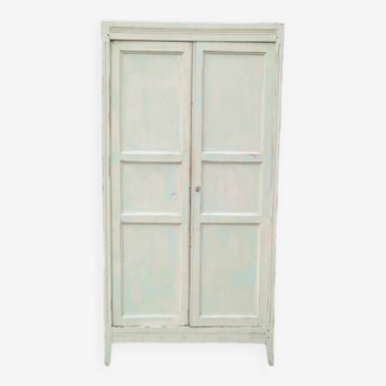 Armoire parisienne