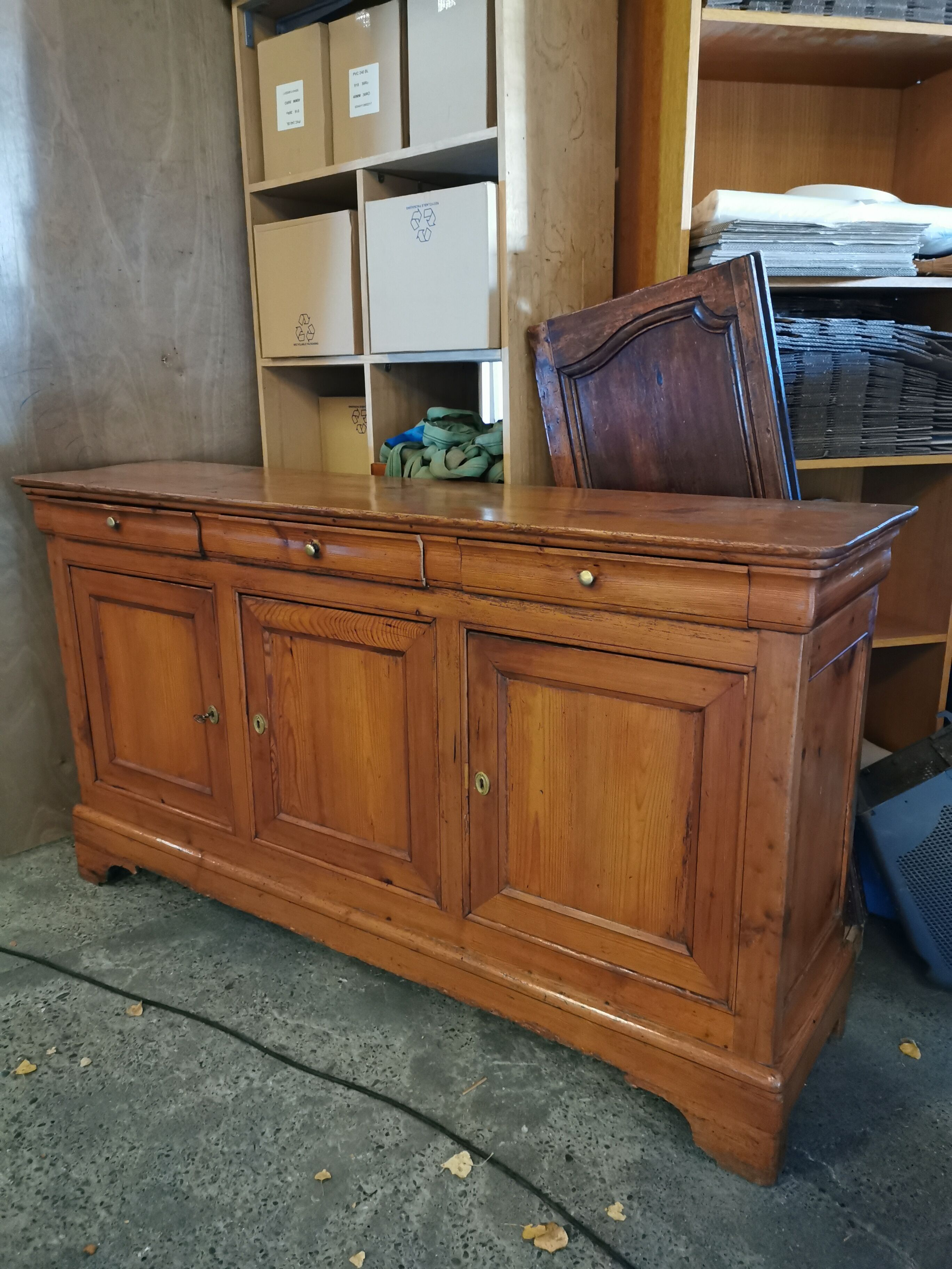 Sideboard