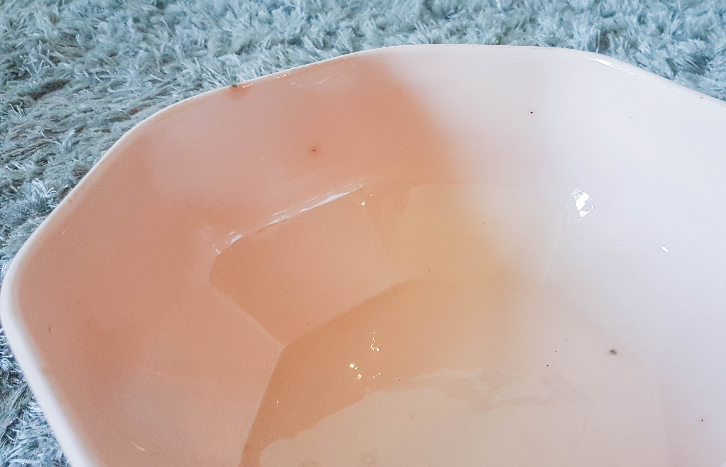 Pink salad bowl by "Villeroy & Boch" made in France