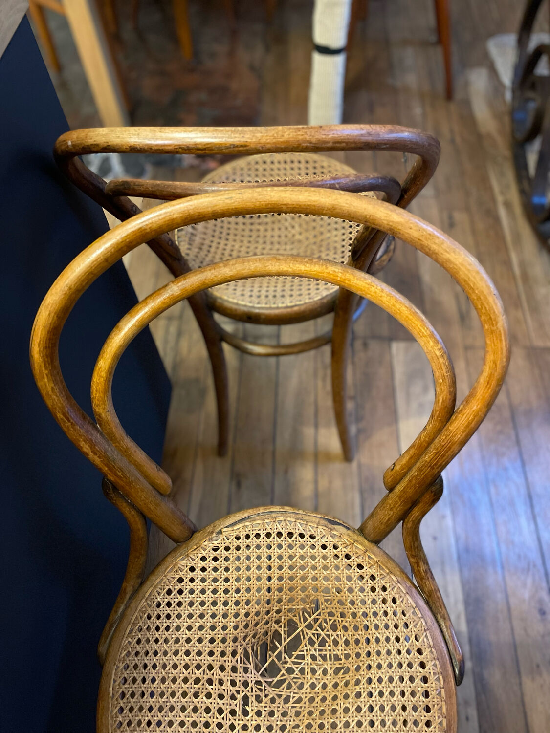 Chaises bistrot cannage