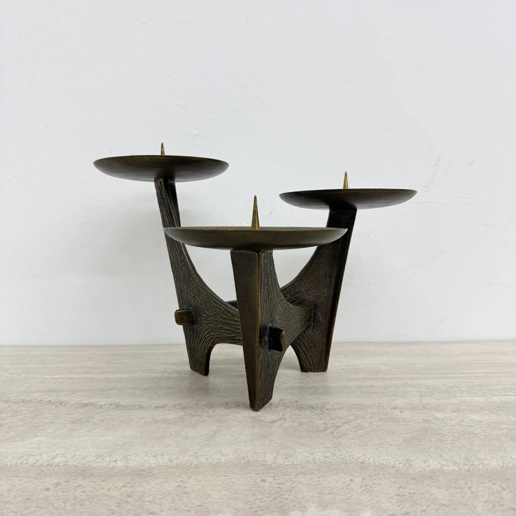 Modernist sculptural brutalist solid bronze metal candleholder, France, 1960s