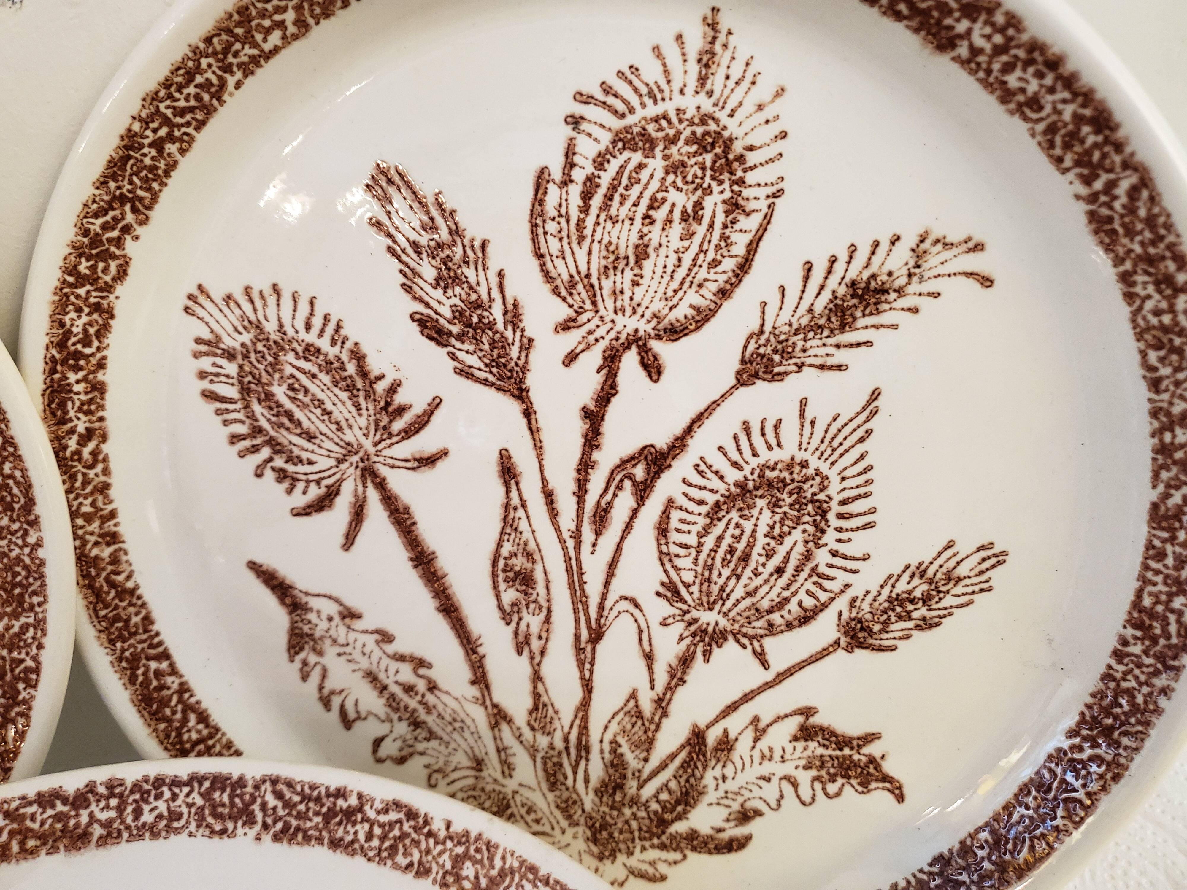 Ceramic plates thistles 70's