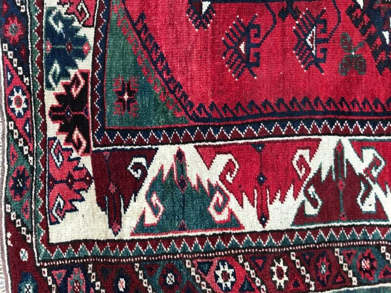 Carpet vintage Turkish Anatolian Konya done hand 120 X 145 CM
