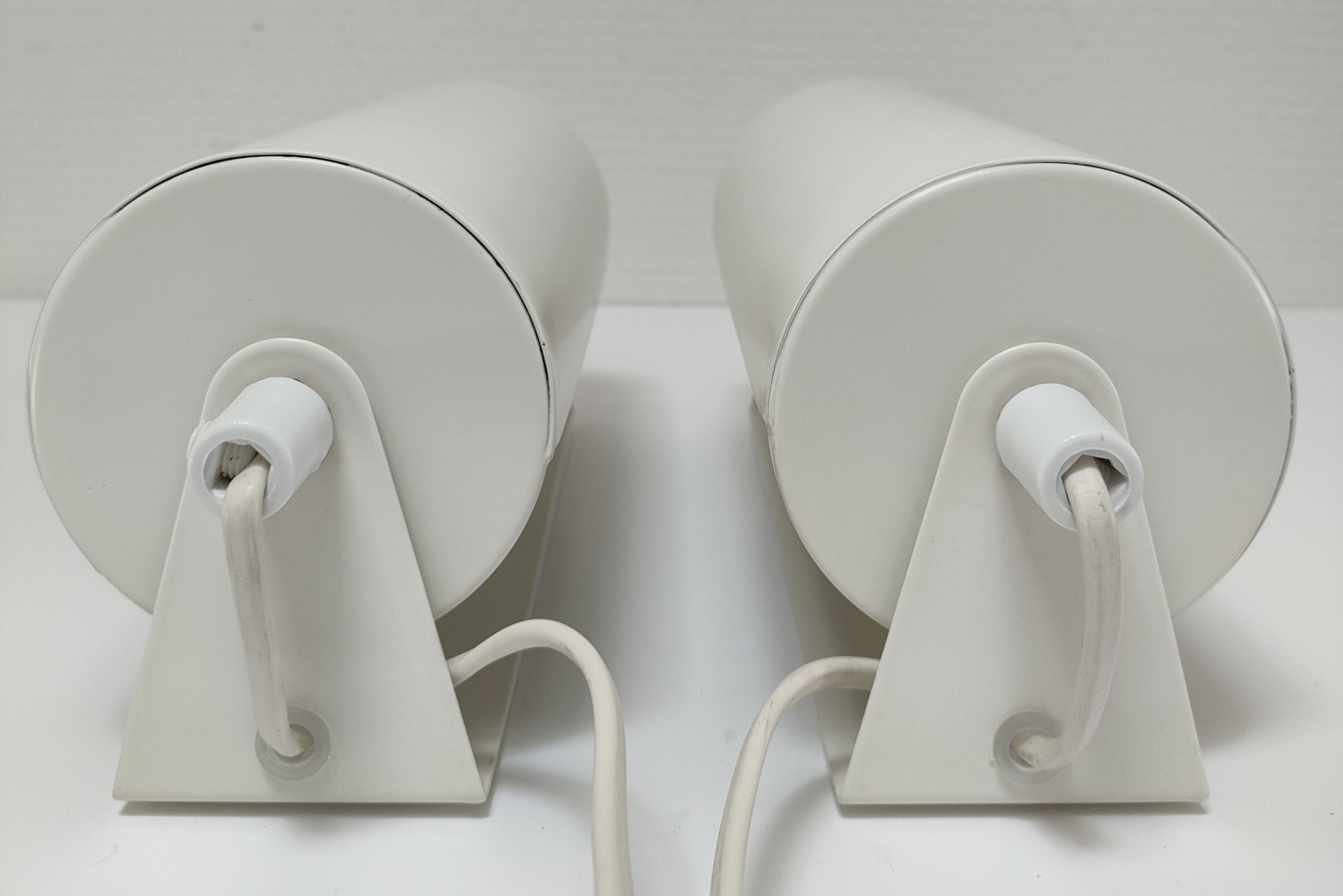 Pair of wall lamps Ikea vintage design Lod V413 white metal
