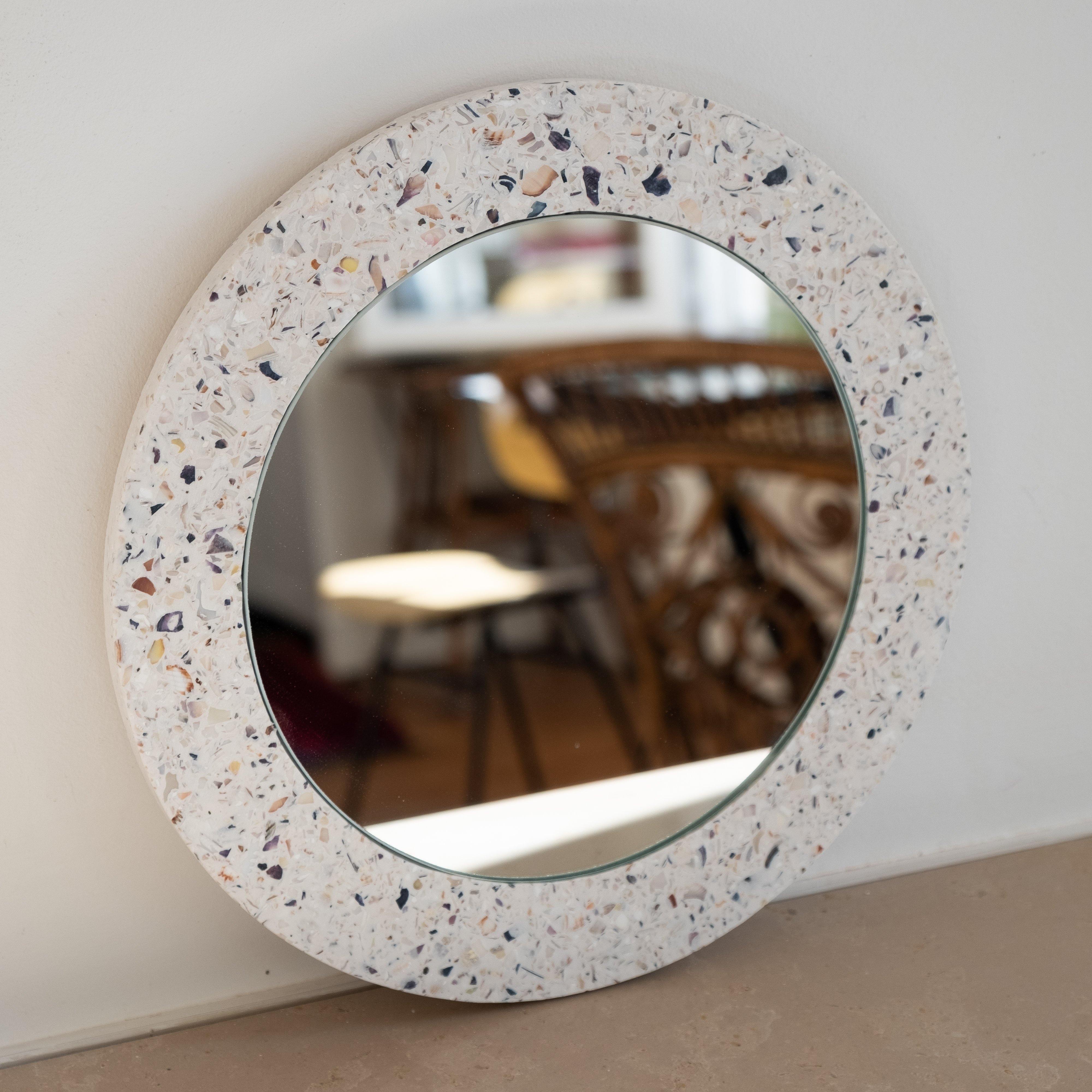 Miroir rond 30cm en coquillages recyclés