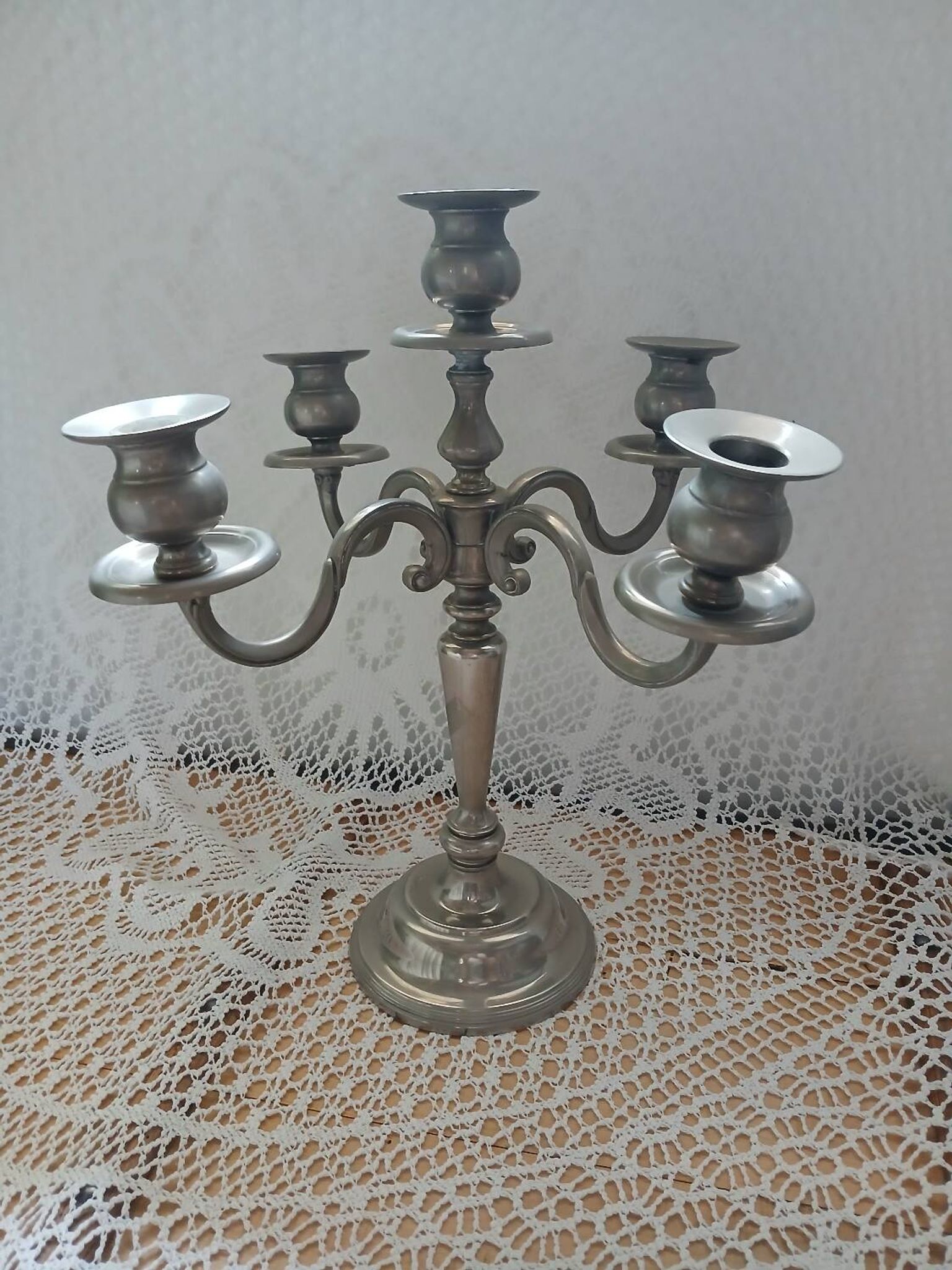 5-light chandelier