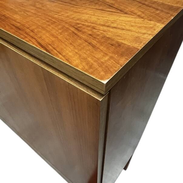 Buffet haut des années 70