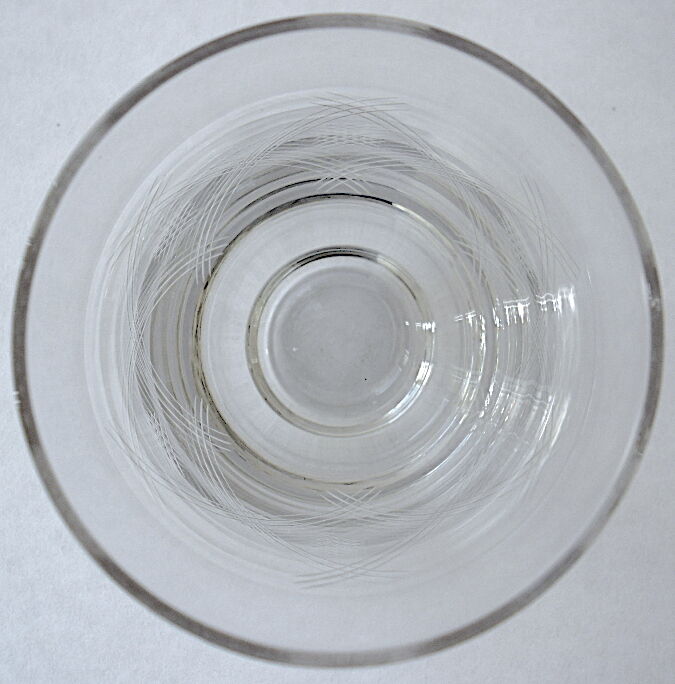Suite of six glasses with orangeade, cut crystal