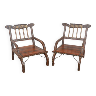 Chaise en bois vintage « Bull Cart » avec ornement en laiton
