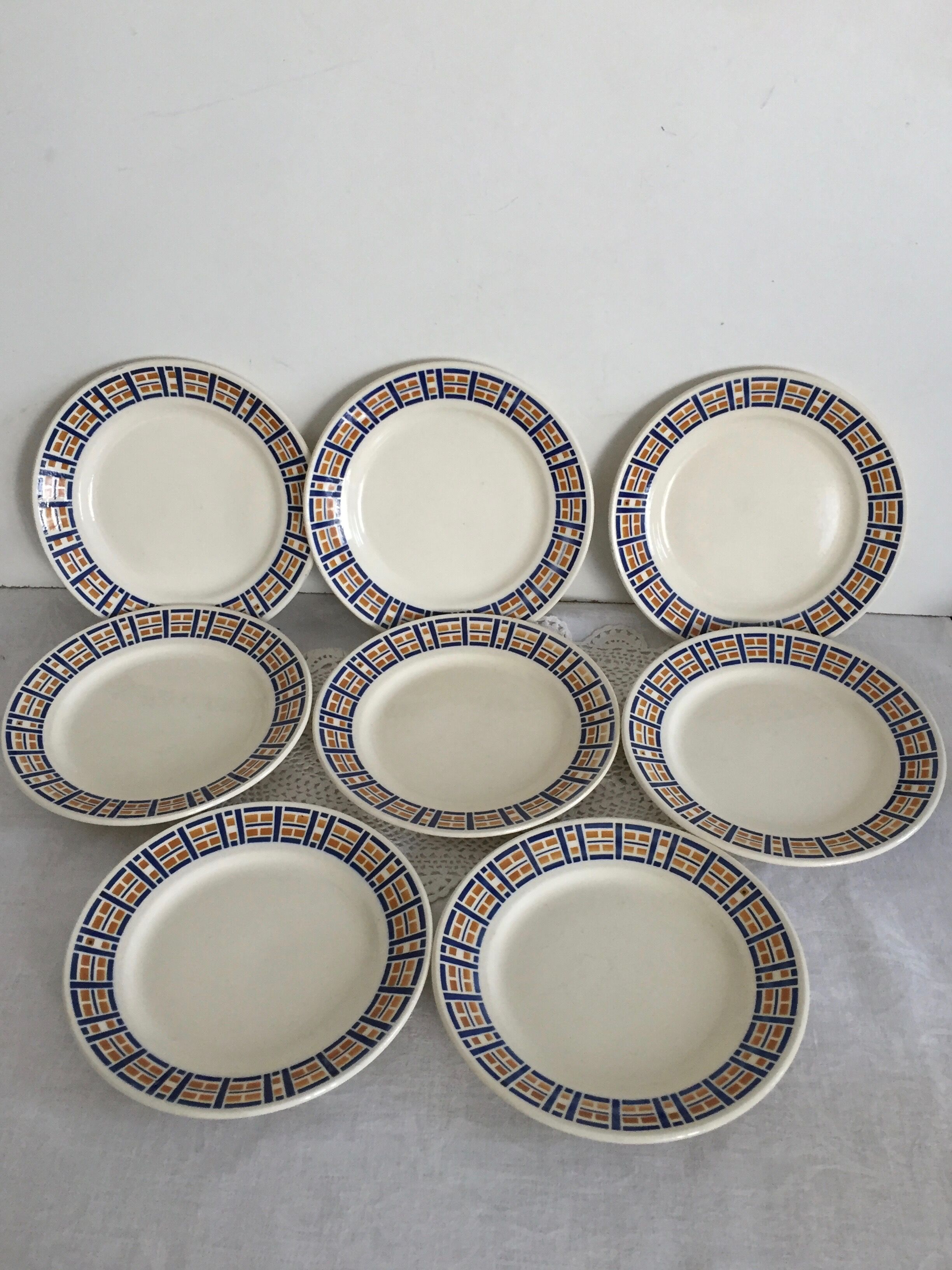 8 Badonviller dessert plates, Robinson series