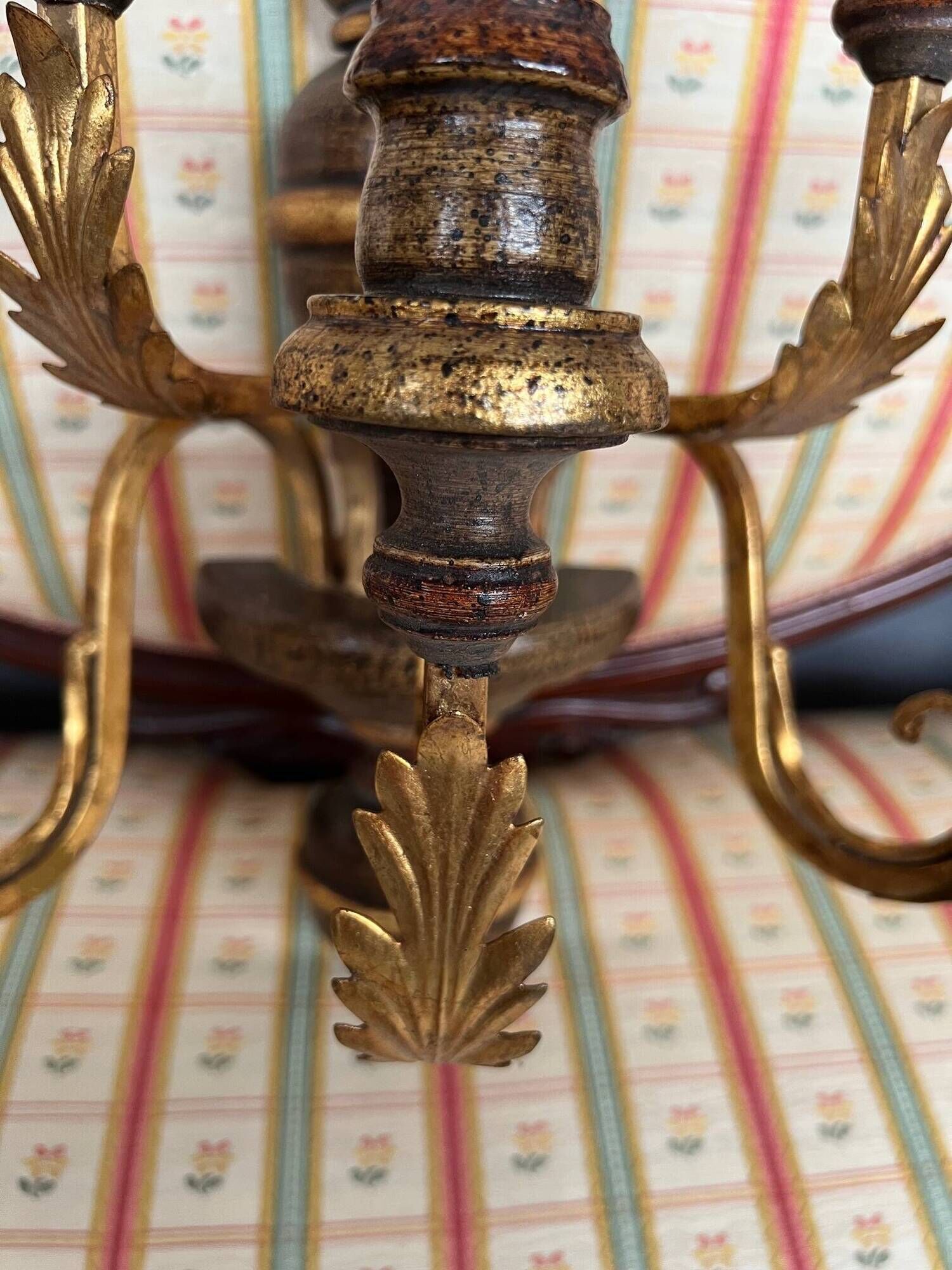 Italian baroque wall sconce. Wood, metal.