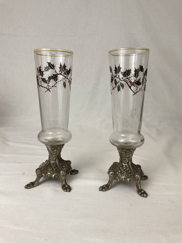 Paire de vases soliflore en verre emaille pied griffe en régule napoleon III