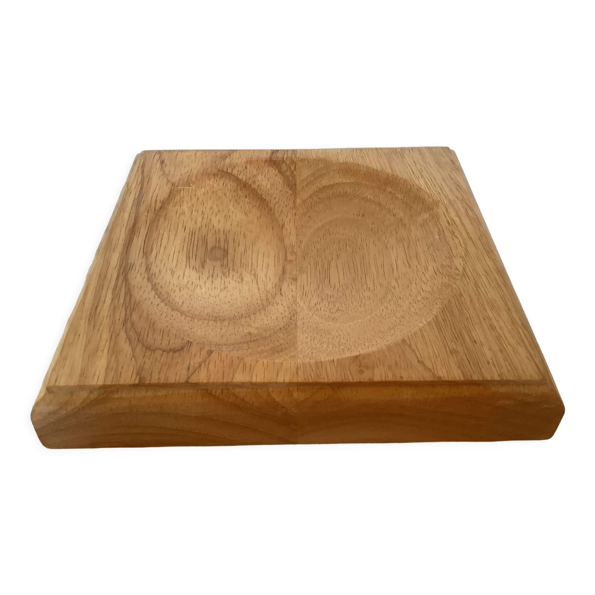 Empty pocket thick wood style picks up change